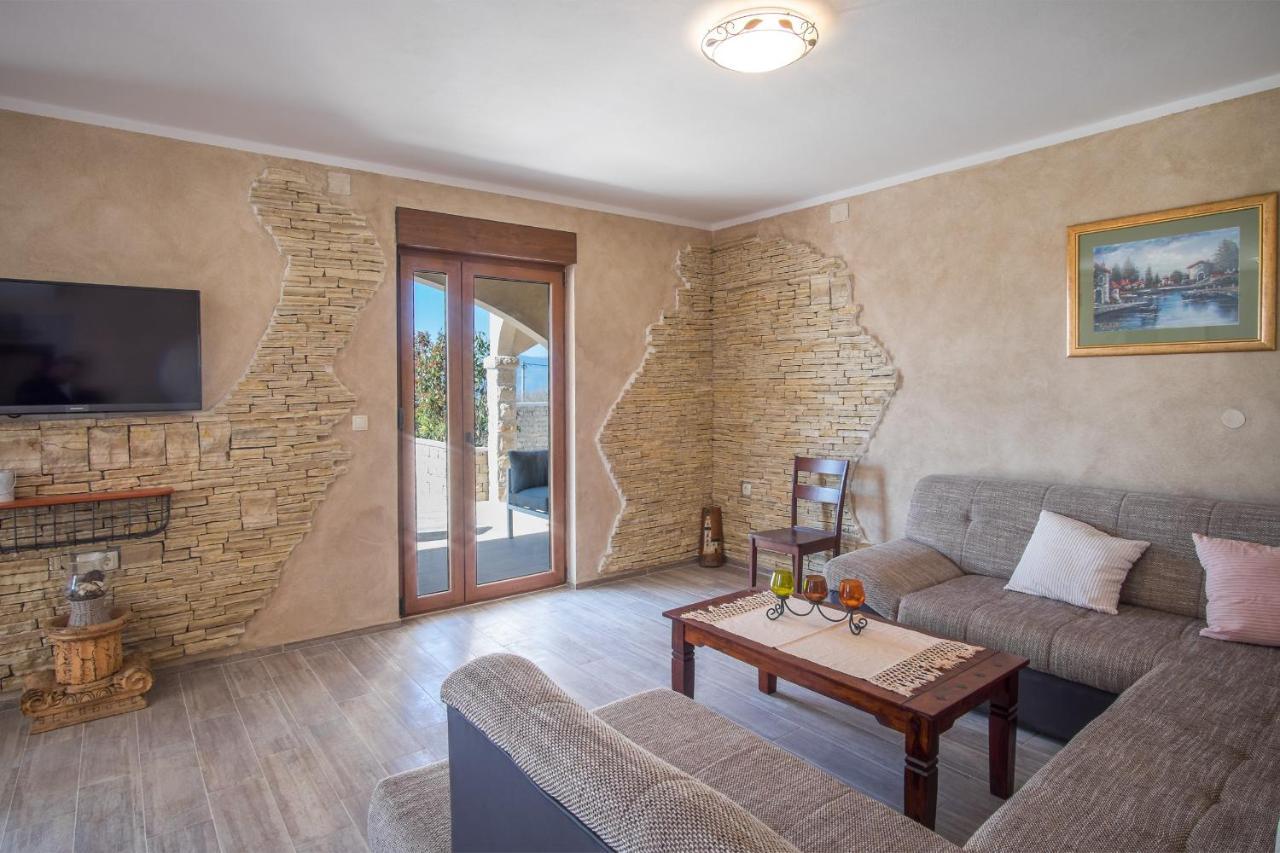 Villa Dijana East Linardici Luaran gambar