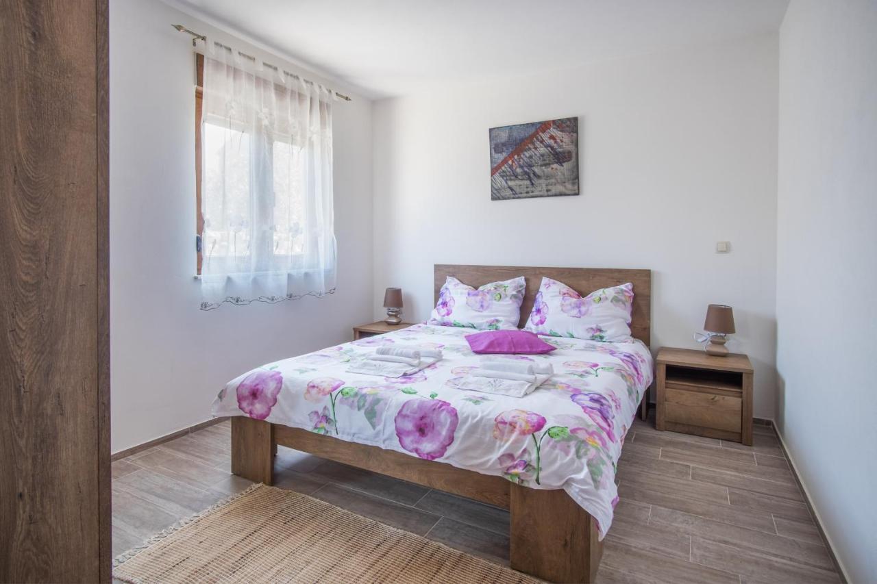 Villa Dijana East Linardici Luaran gambar
